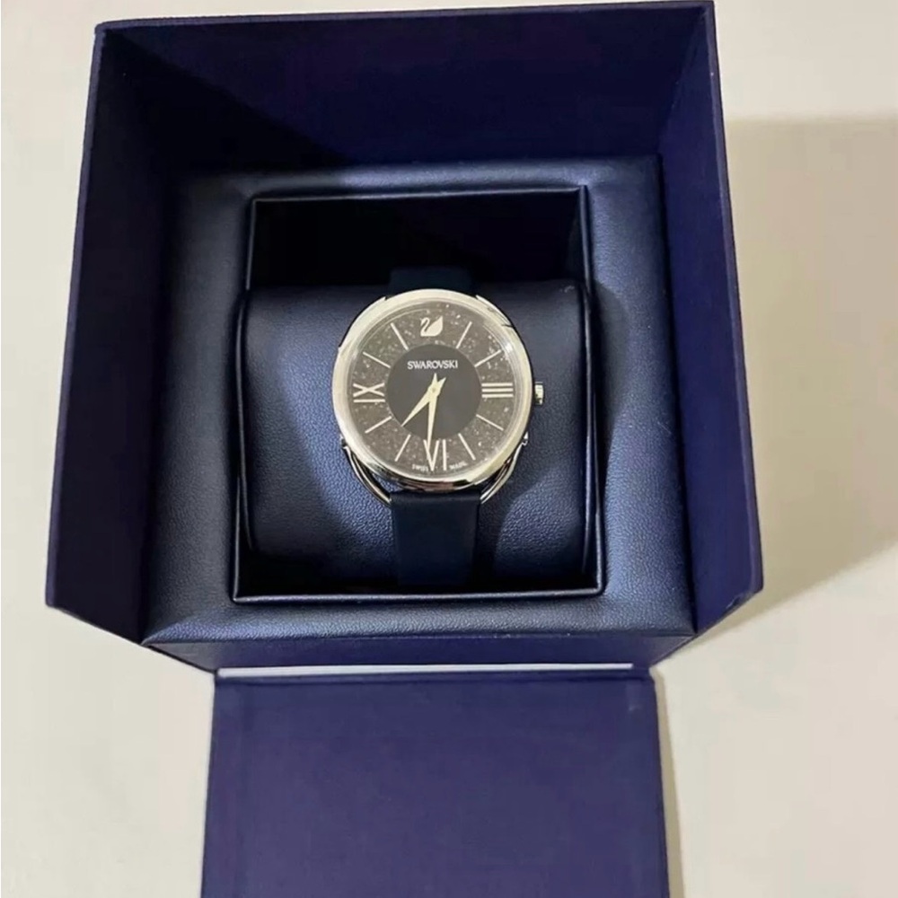 SWAROVSKI CRYSTALLINE WOMEN WATCH, LEATHER BAND